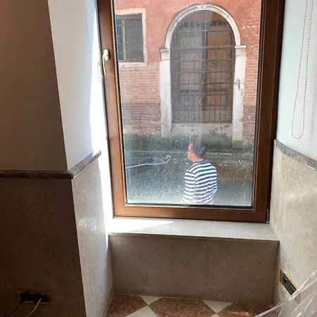 Luxury Apartment In San Marco With Canal View Venedig Exterior foto