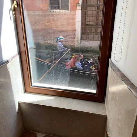 Luxury Apartment In San Marco With Canal View Venedig Exterior foto