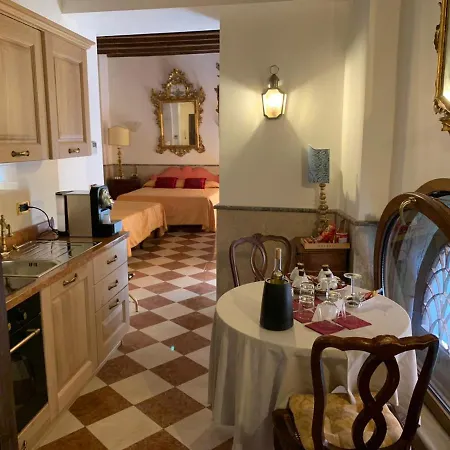 Luxury Apartment In San Marco With Canal View Venedig Exterior foto